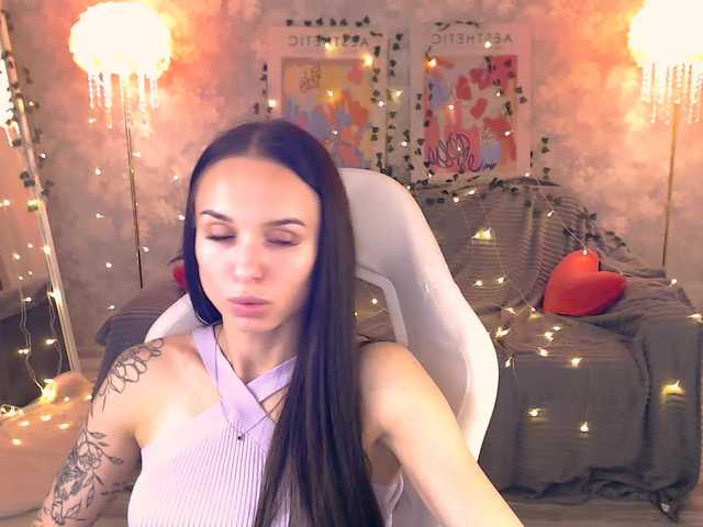 NicoleMerz live cam on BongaCams