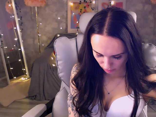 NicoleMerz