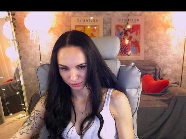 NicoleMerz live cam on BongaCams