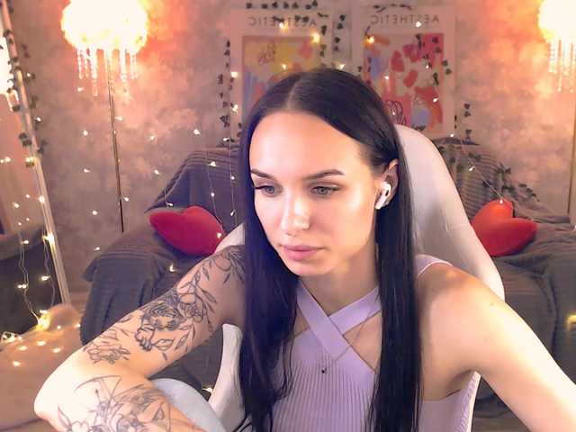 NicoleMerz live cam on BongaCams