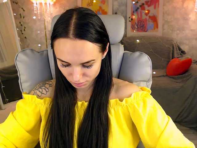 NicoleMerz live cam on BongaCams