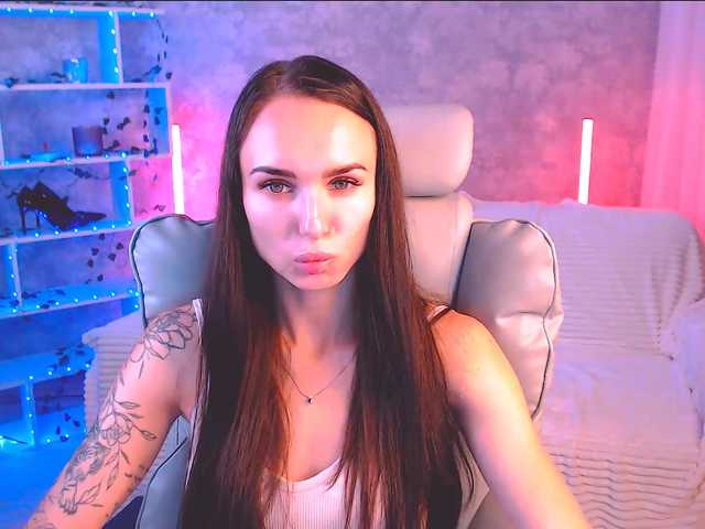 NicoleMerz live cam on BongaCams