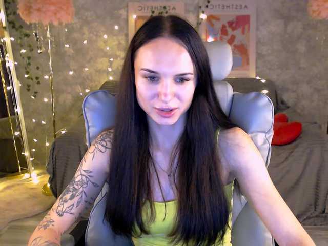 NicoleMerz