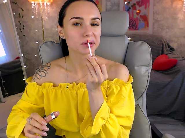 NicoleMerz live cam on BongaCams