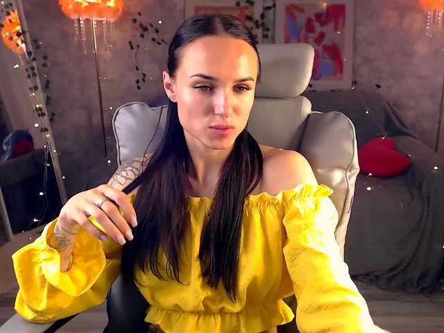 nicolemerz online