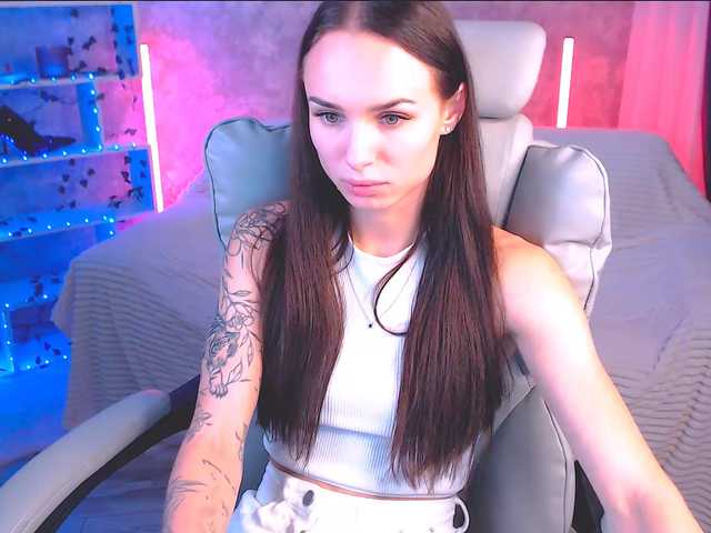 NicoleMerz live webcam show