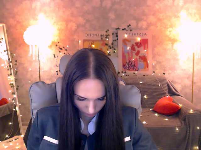 nicolemerz cam belle