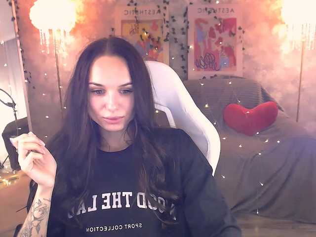 NicoleMerz