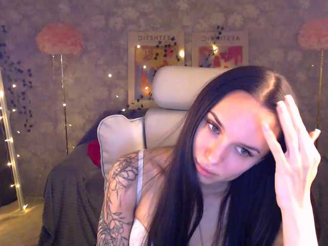 nicolemerz online