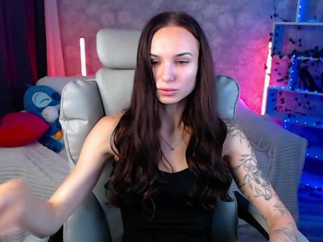 NicoleMerz live webcam show