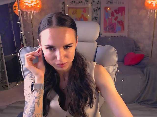 NicoleMerz