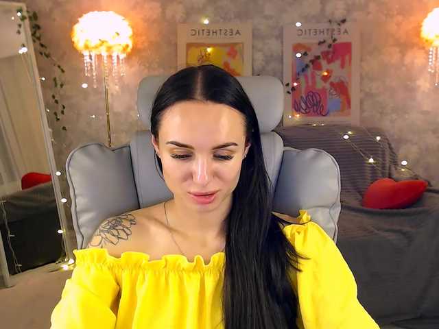 NicoleMerz live cam on BongaCams