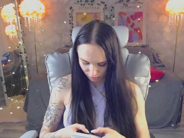 NicoleMerz preview