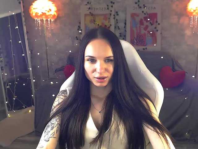NicoleMerz live cam on BongaCams