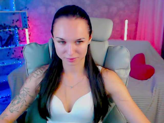 NicoleMerz live cam on BongaCams