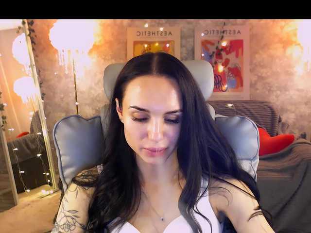 NicoleMerz live cam on BongaCams