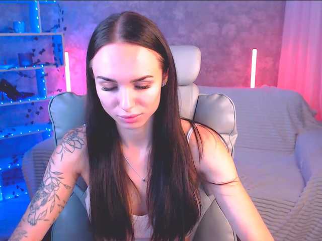 nicolemerz cam belle