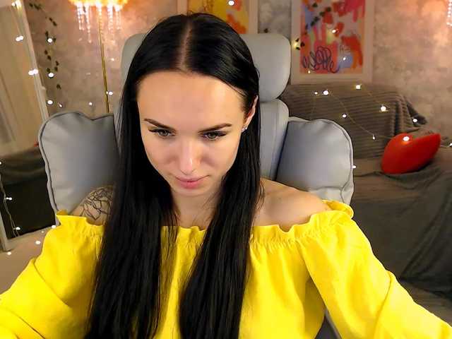 NicoleMerz live cam on BongaCams