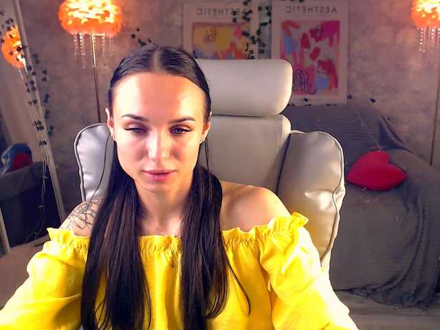 NicoleMerz live cam on BongaCams