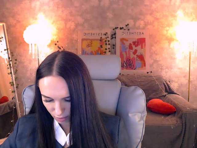 nicolemerz cam belle