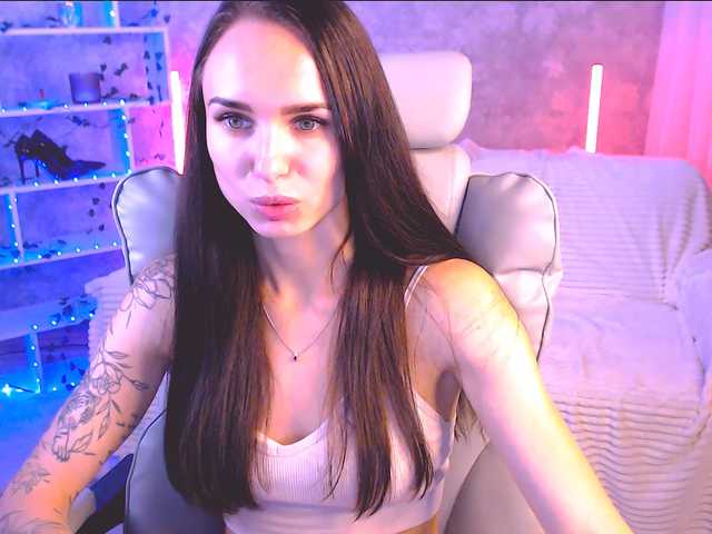 NicoleMerz live cam on BongaCams