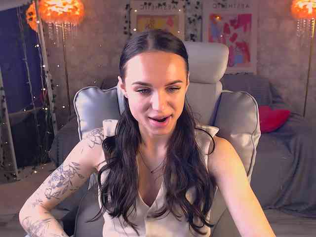 NicoleMerz