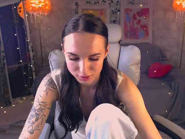 NicoleMerz - Girl 