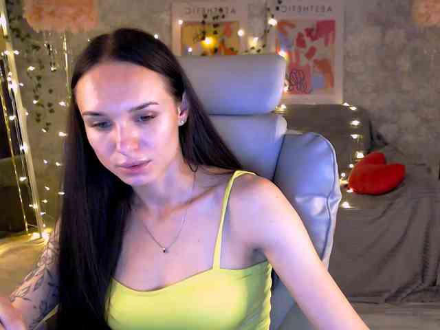 NicoleMerz Sex Cam Show