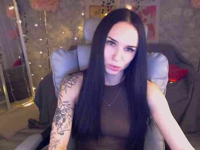 NicoleMerz