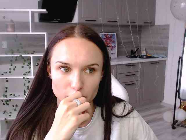 NicoleMerz