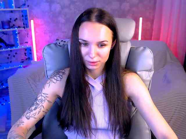 NicoleMerz Sex Cam Show