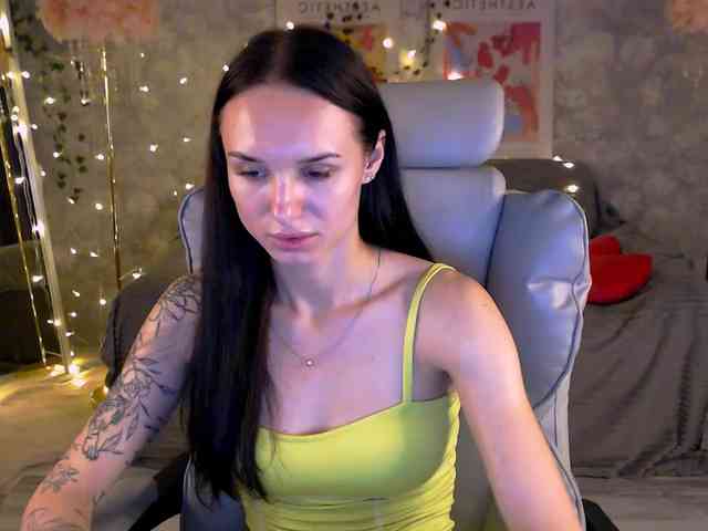 NicoleMerz