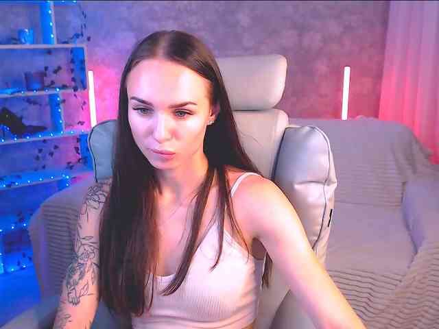 NicoleMerz webcam