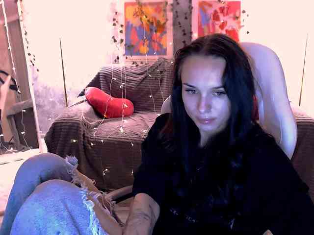 NicoleMerz webcam