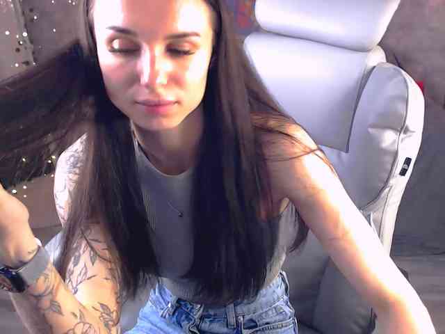 NicoleMerz