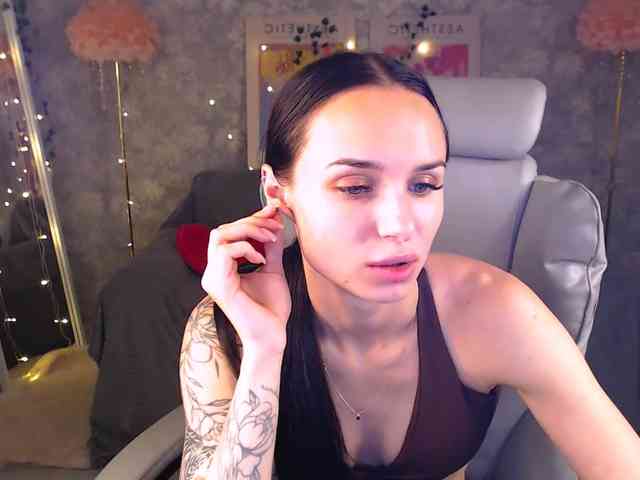 NicoleMerz