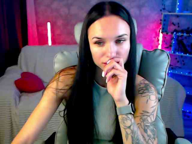 NicoleMerz Live Webcam on BongaCams
