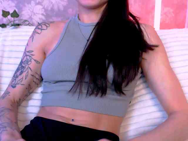 NicoleMerz Sex Cam Show