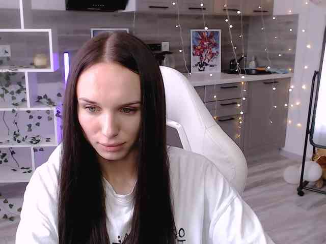 NicoleMerz