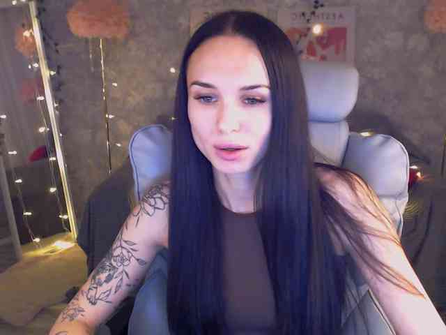 NicoleMerz