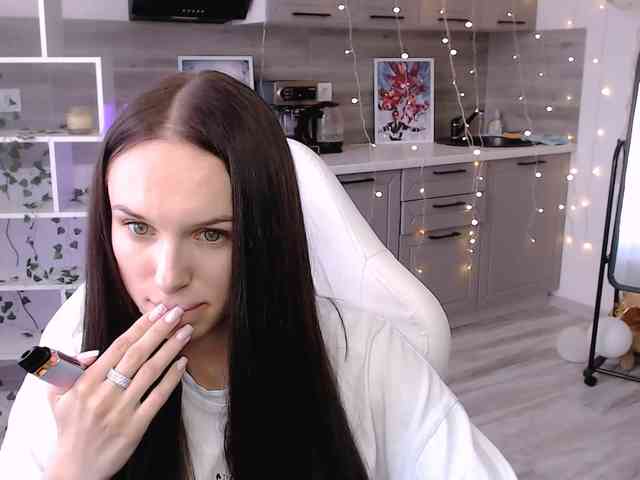 NicoleMerz