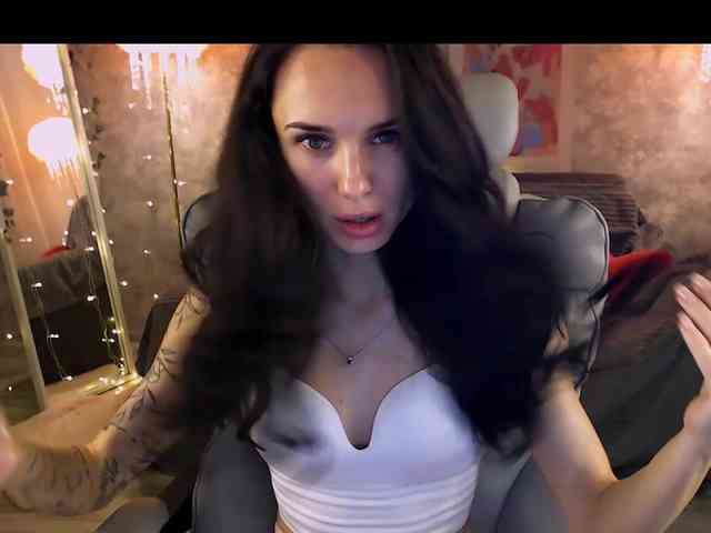 NicoleMerz