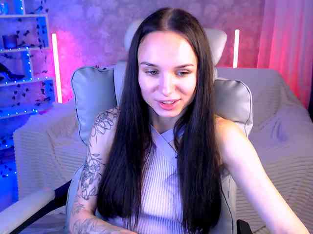 NicoleMerz Sex Cam Show