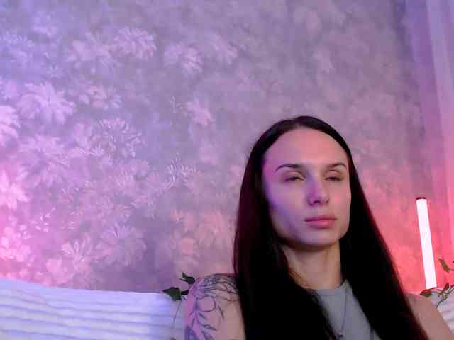NicoleMerz Sex Cam Show