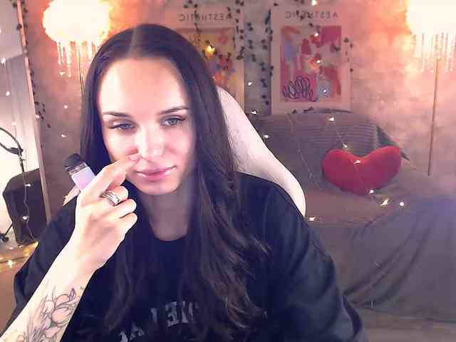 NicoleMerz