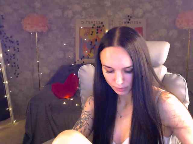 NicoleMerz