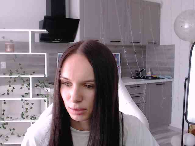 NicoleMerz webcam