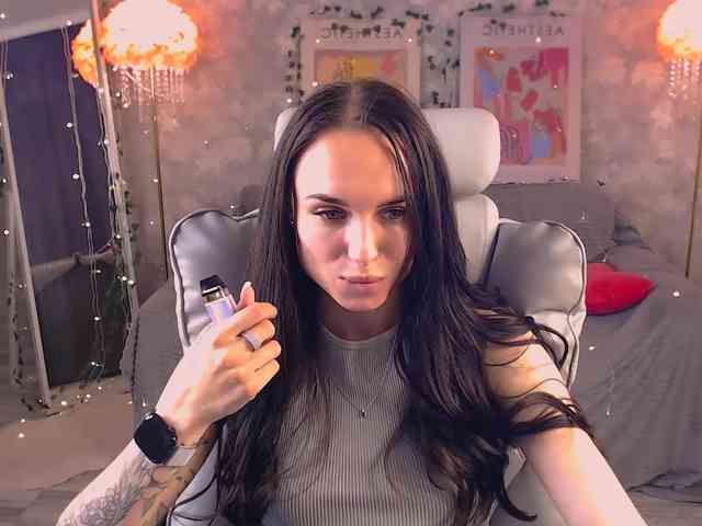 NicoleMerz