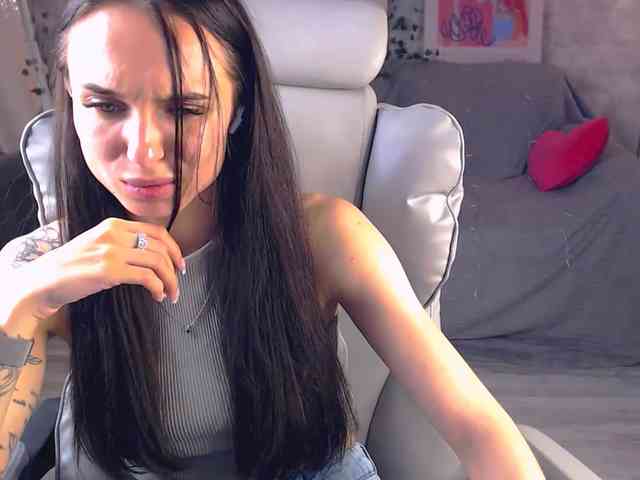 NicoleMerz NicoleMerz