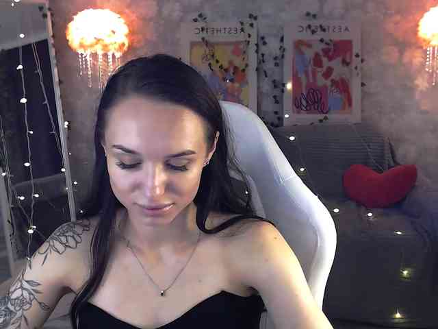 NicoleMerz NicoleMerz